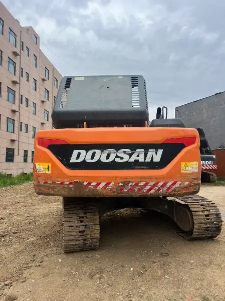 Used 2021 Doosan 215ACE 21-Ton Compact Excavator – Original Paint with Low 6000 Hours